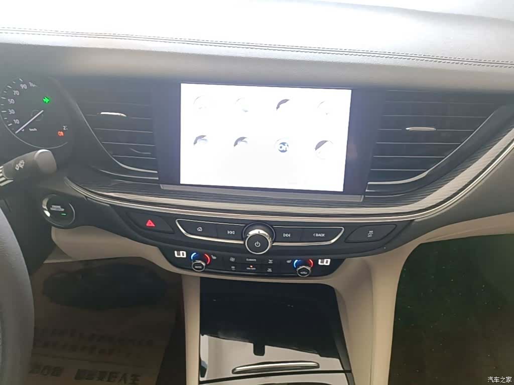 Buick Regal, 2022 13