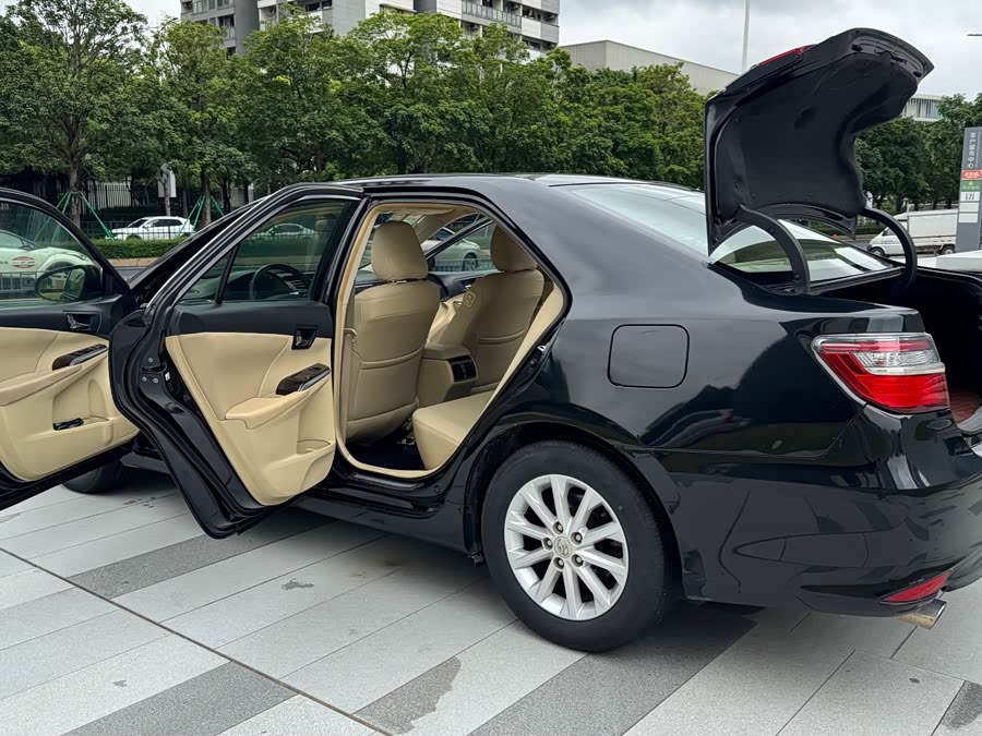 Toyota Camry 2016, фото 17