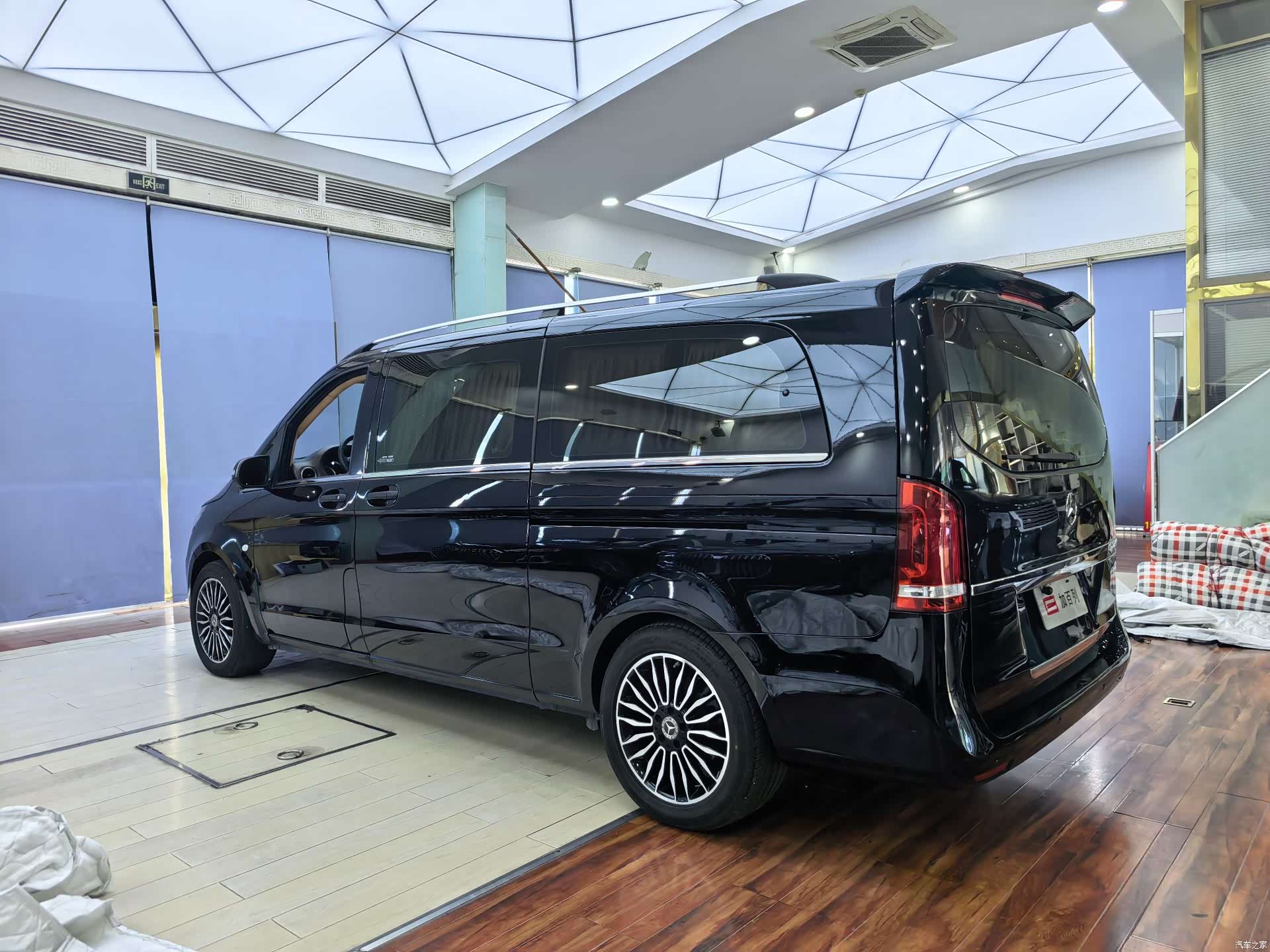 Mercedes-Benz VI, 2019 19