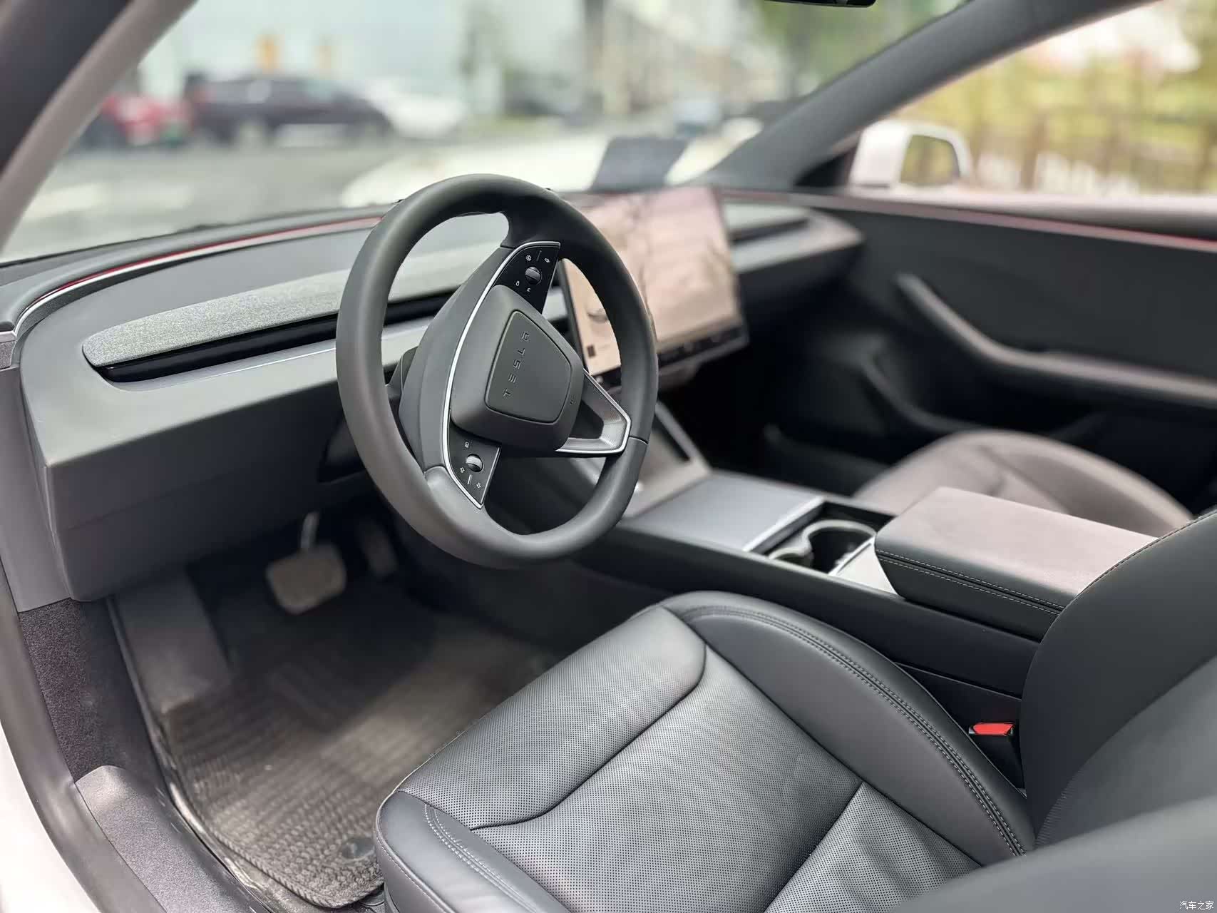 Tesla Model 3, 2024 3