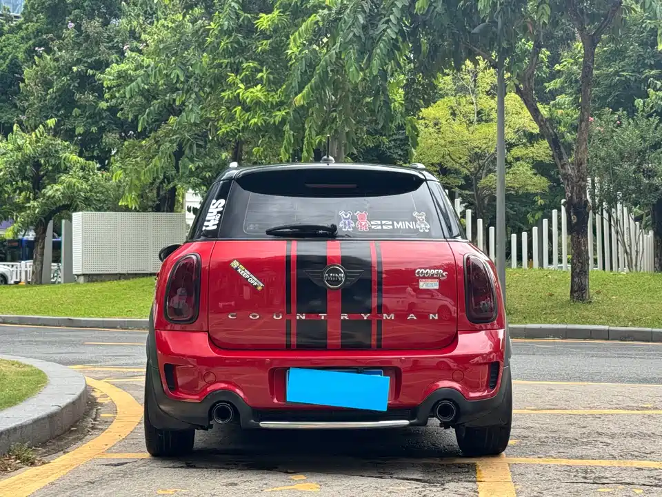 MINI COUNTRYMAN