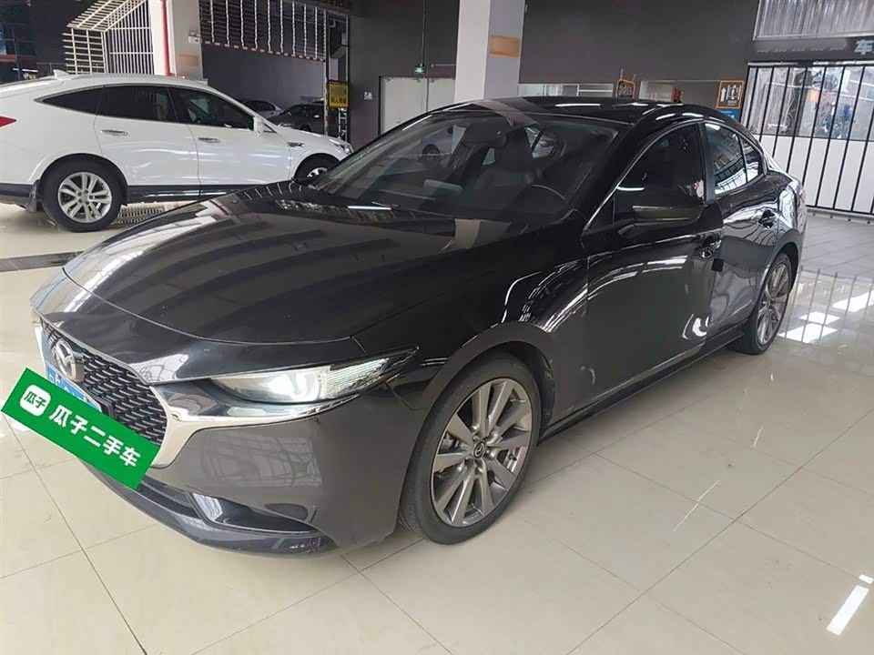 Mazda 3 Angkesaila