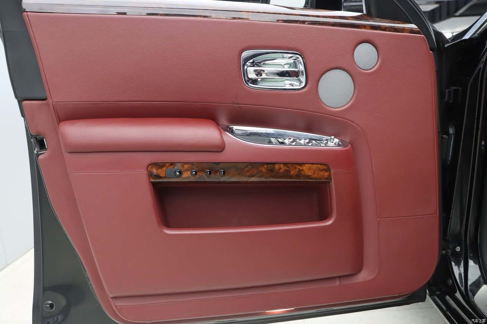 Rolls-Royce Ghost, 2014 22