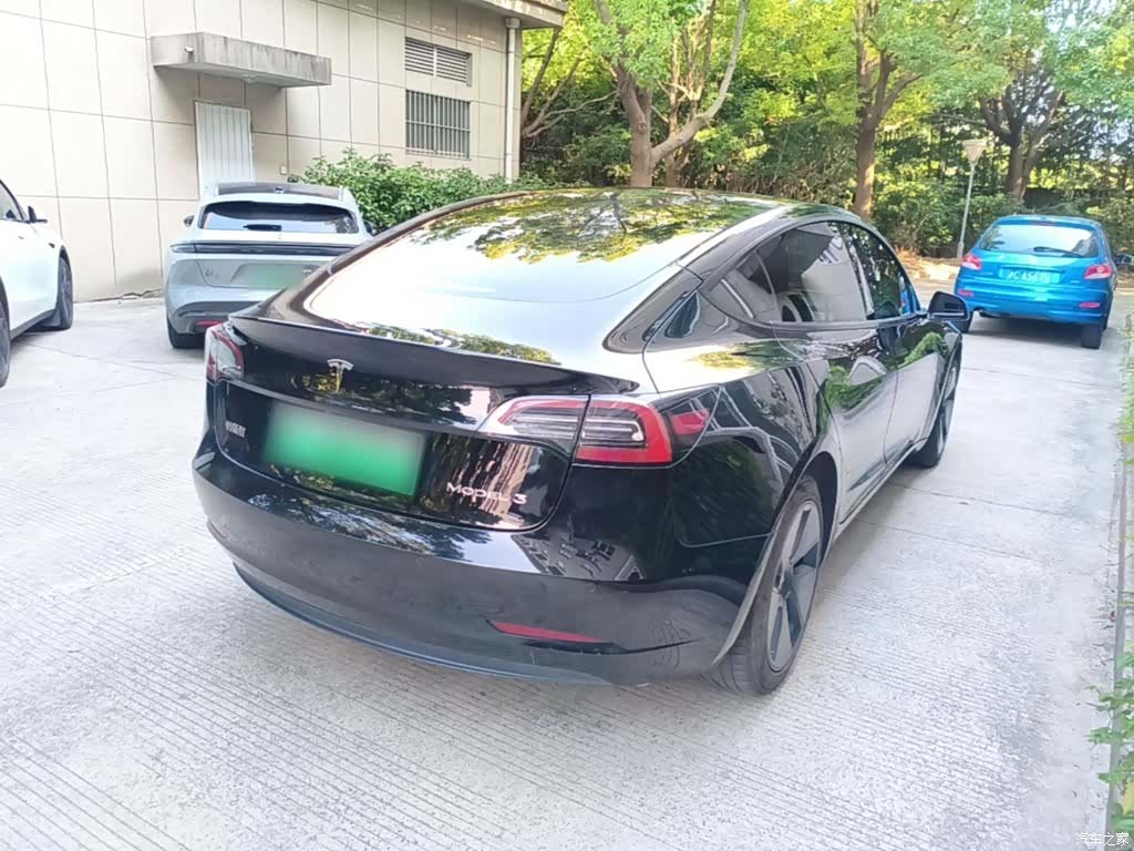 Tesla Model 3, 2022 все фото