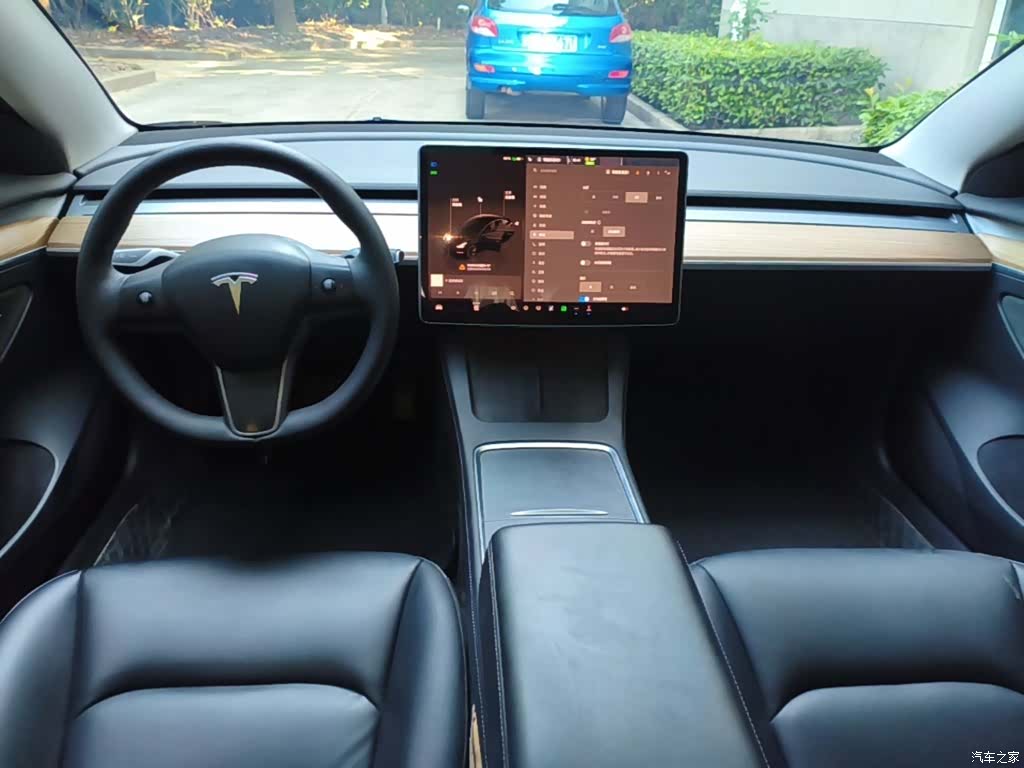 Tesla Model 3, 2022 6