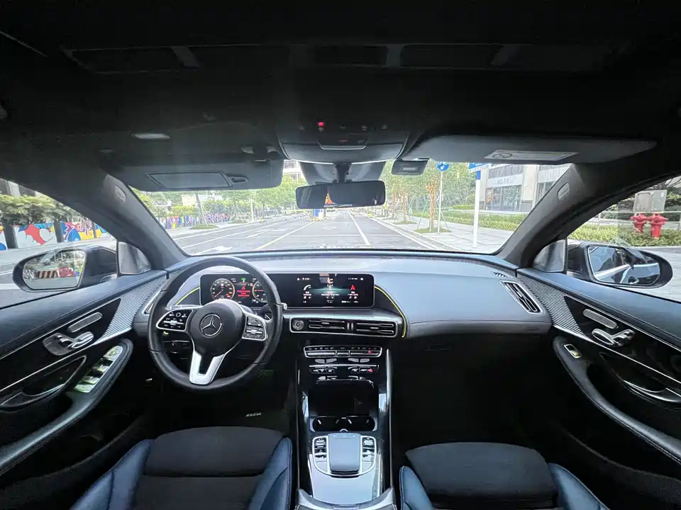 Mercedes-Benz EQC