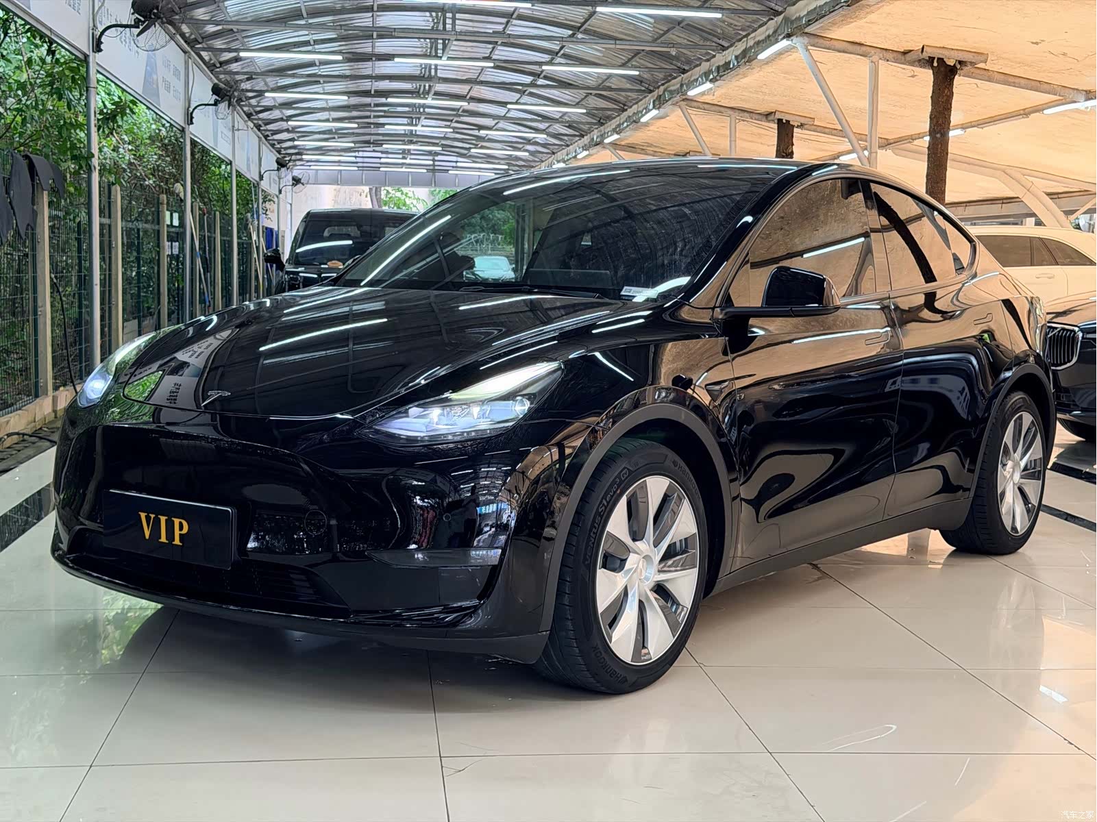 Tesla Model Y, 2021 10