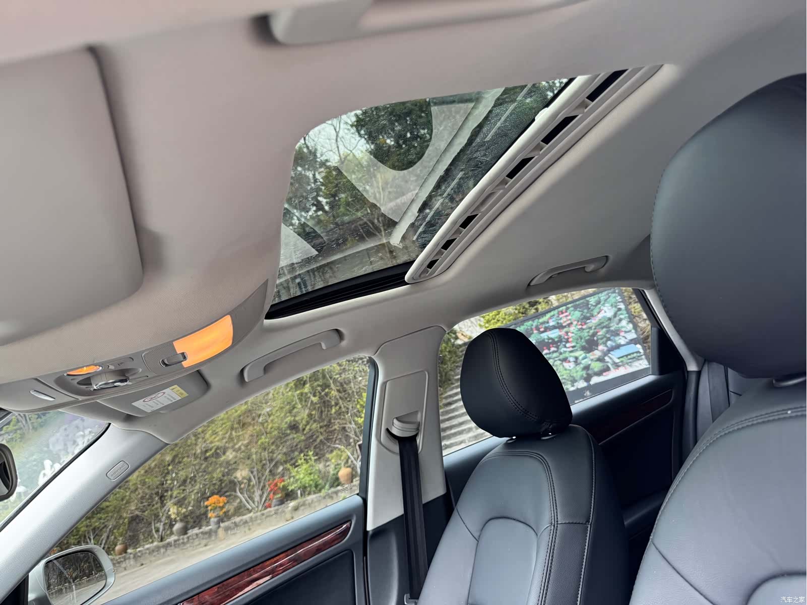 Audi A4L, 2015 11