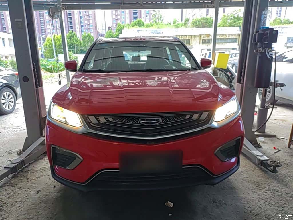 Geely Coolray, 2020 3