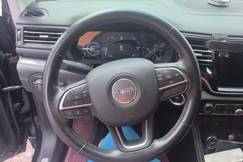 Jeep Grand Commander, 2021 15