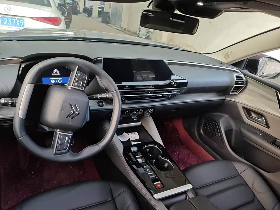 Citroen Versailles C5 X