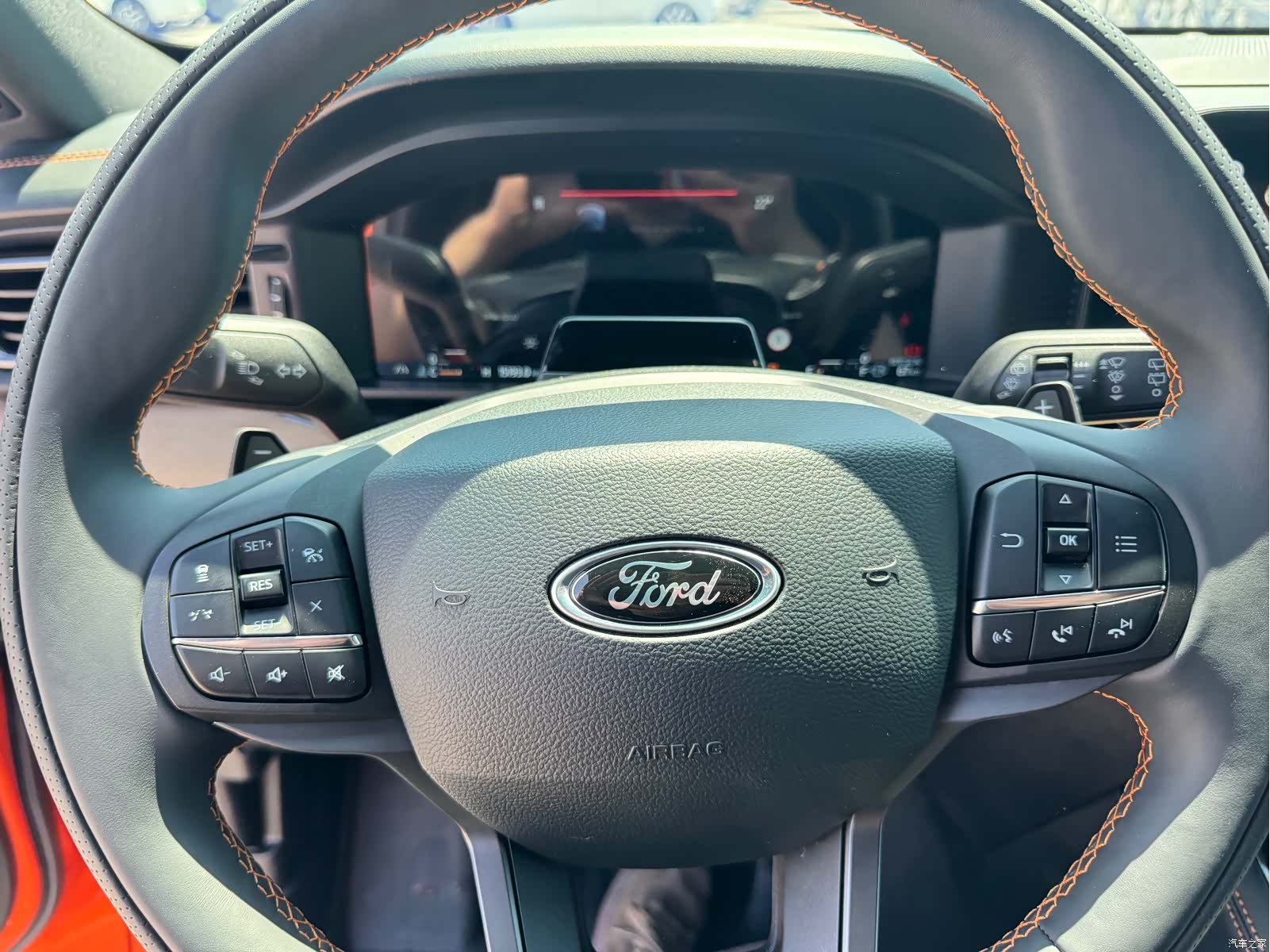 Ford Explorer, 2024 13