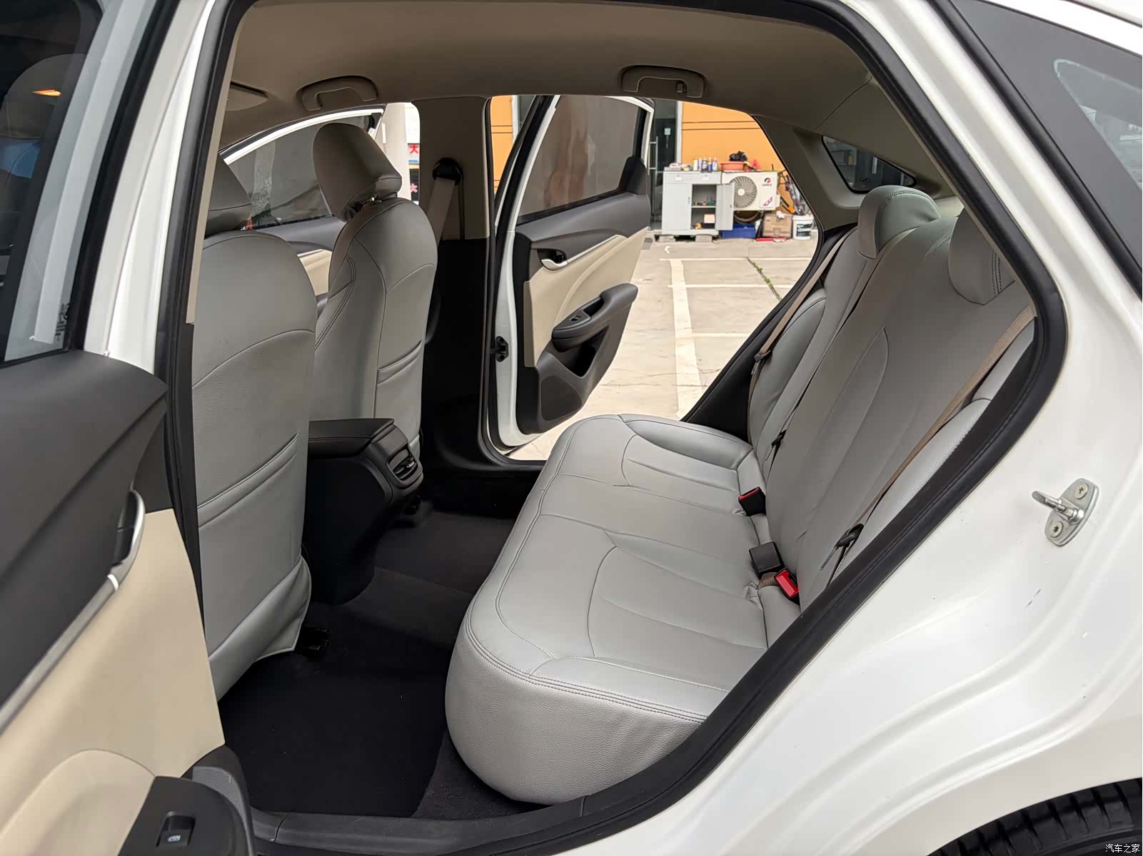 Buick V, 2018 13