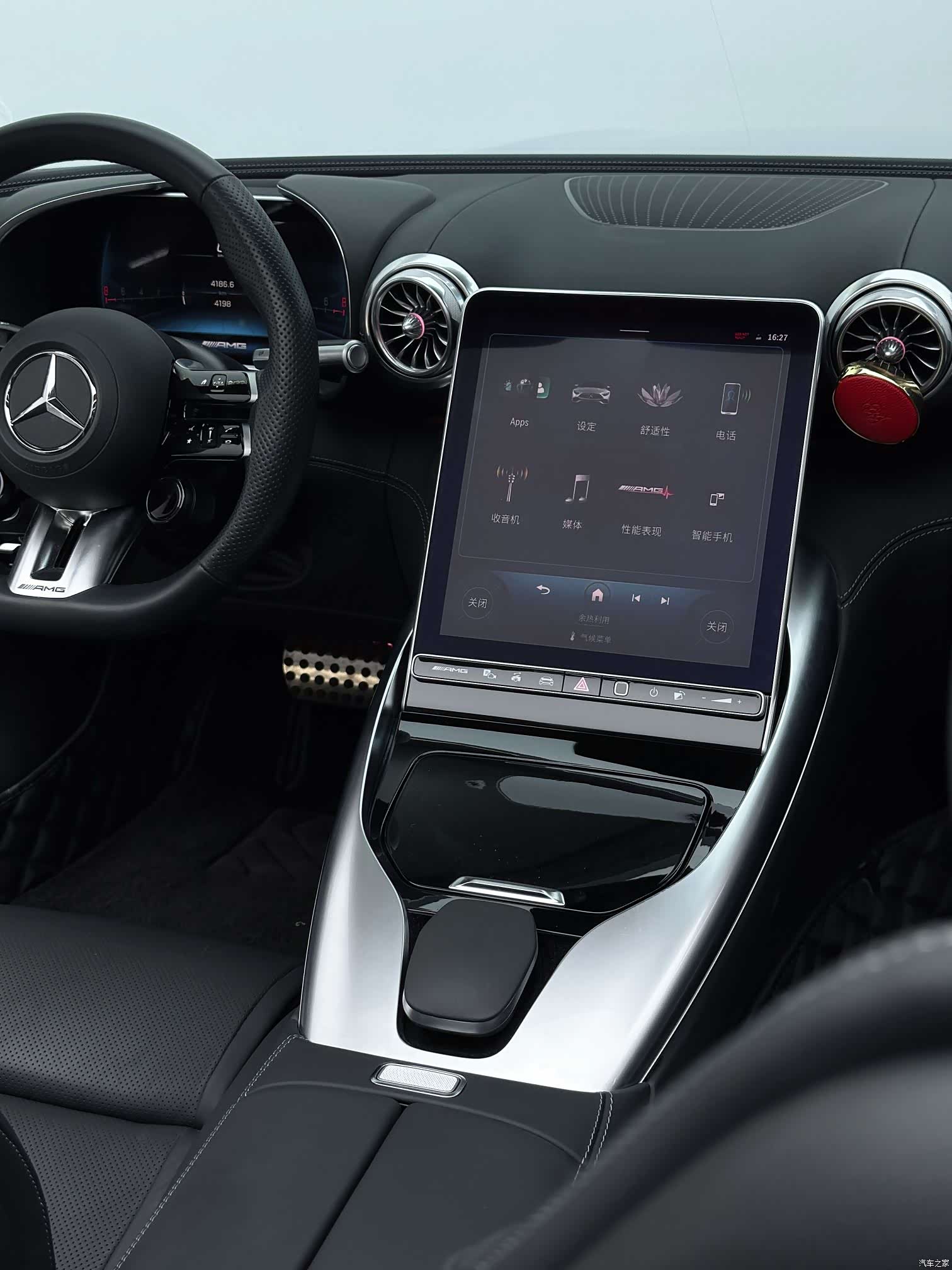 Mercedes-Benz SL, 2025 22