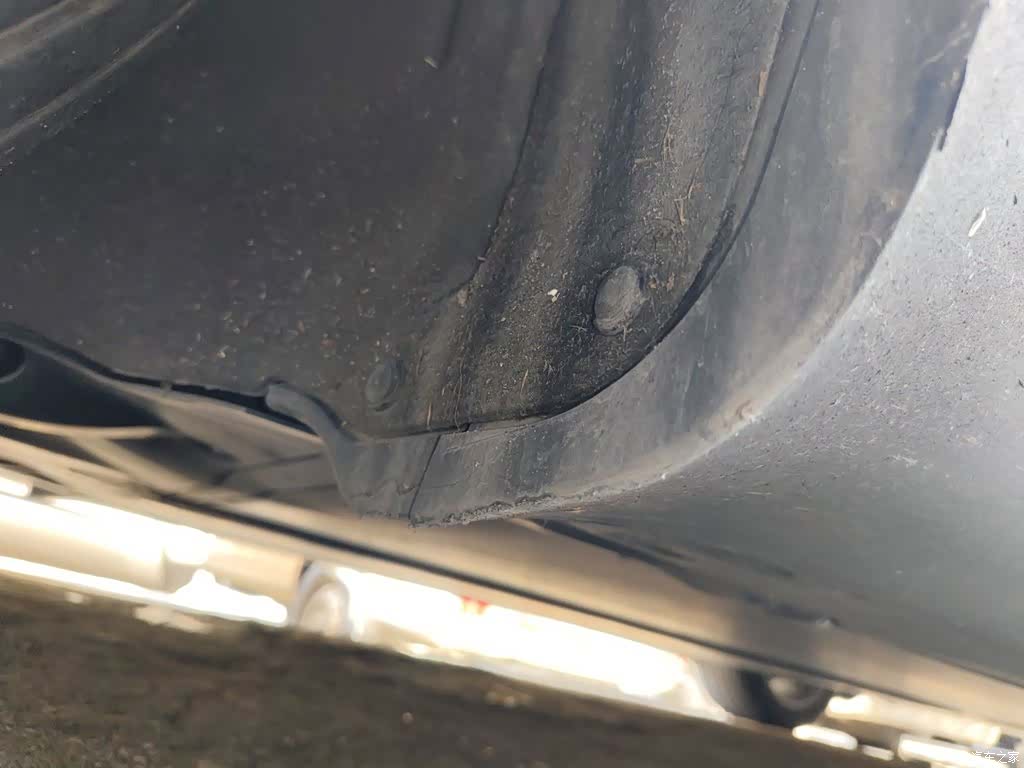 Tesla Model Y, 2022 19