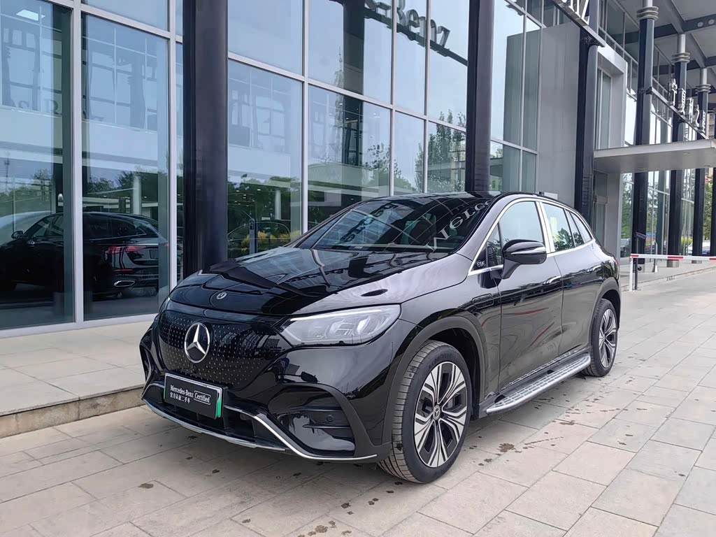 Mercedes-Benz EQE SUV