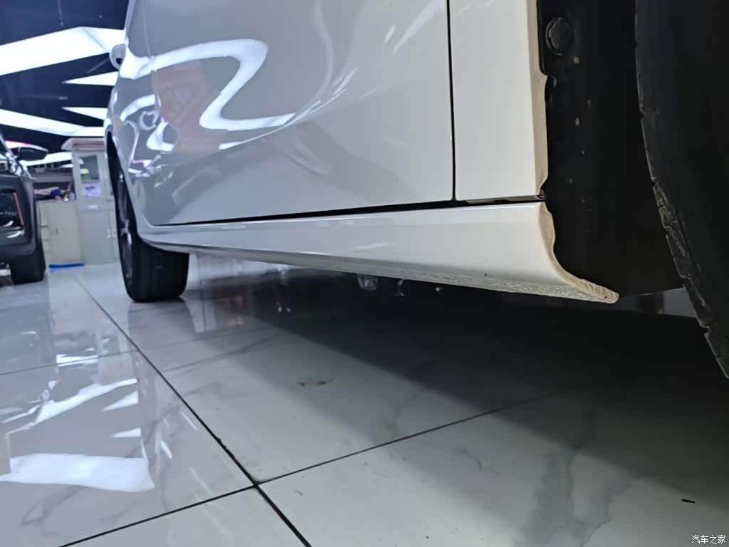 Geely Emgrand, 2024 19