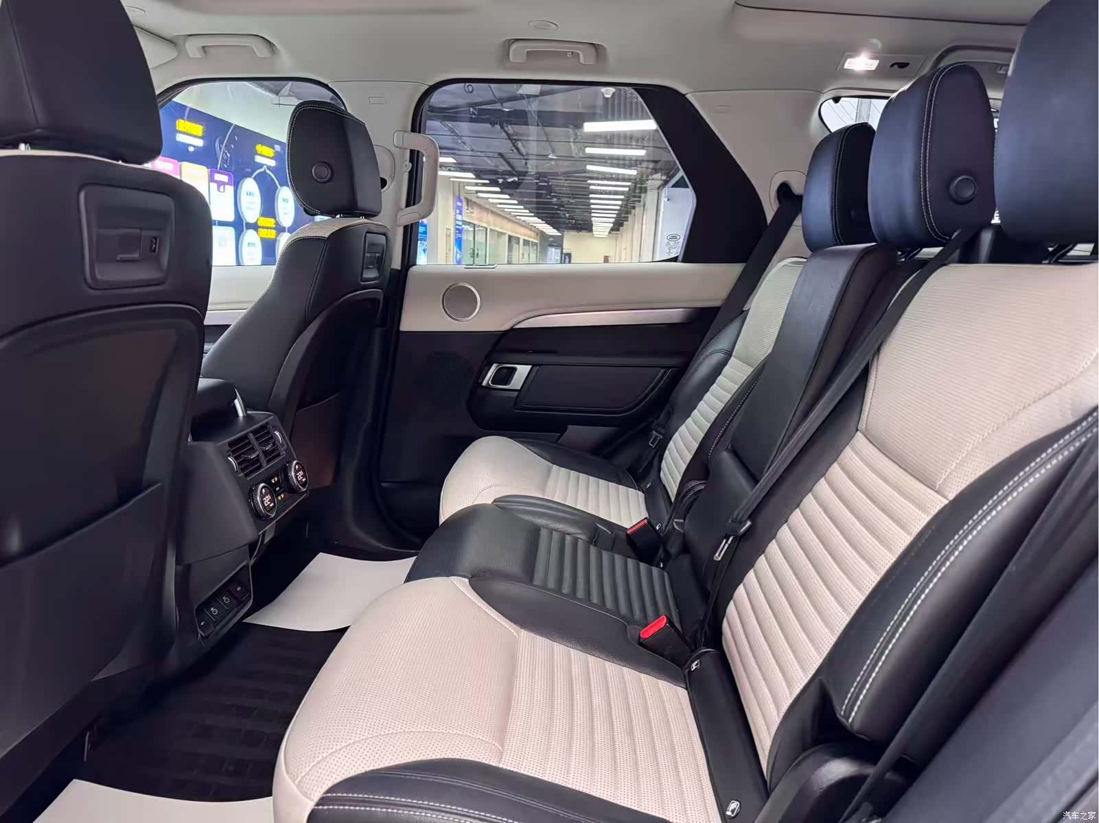 Land Rover Discovery, 2021 8