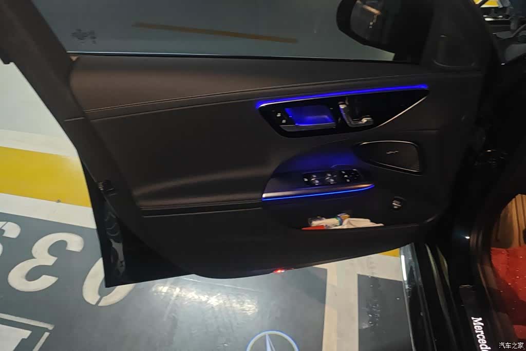 Mercedes-Benz C-Class, 2023 7