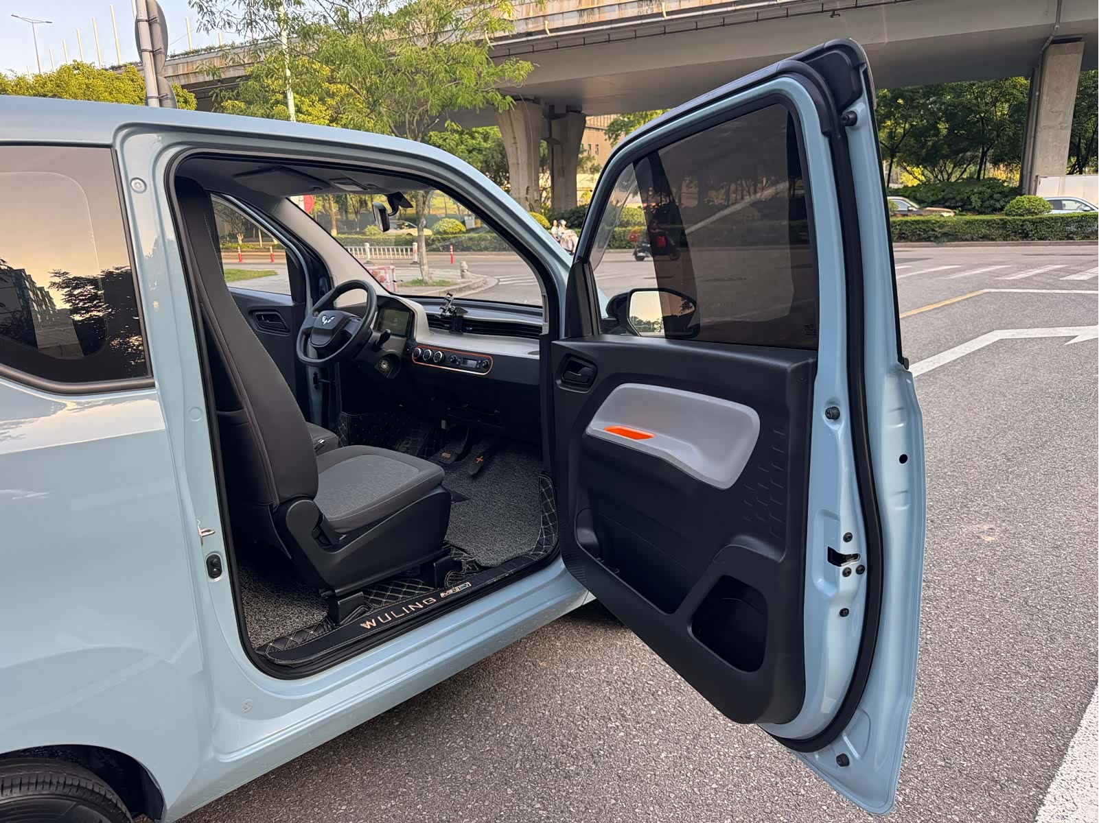 Wuling MINIEV, 2021 11