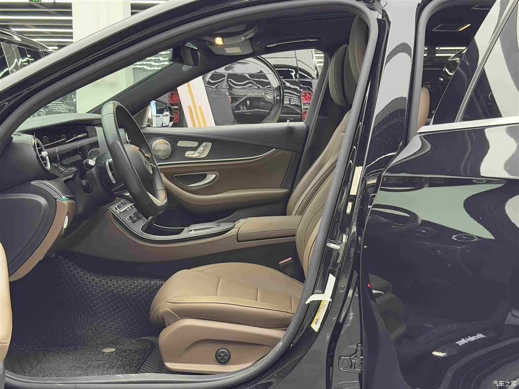 Mercedes-Benz E-Class, 2023 8