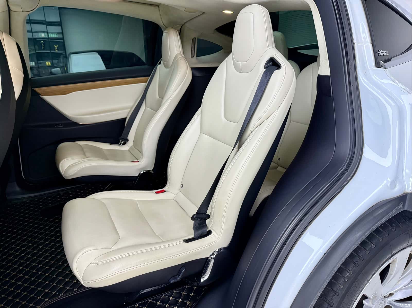 Tesla Model X, 2018 6