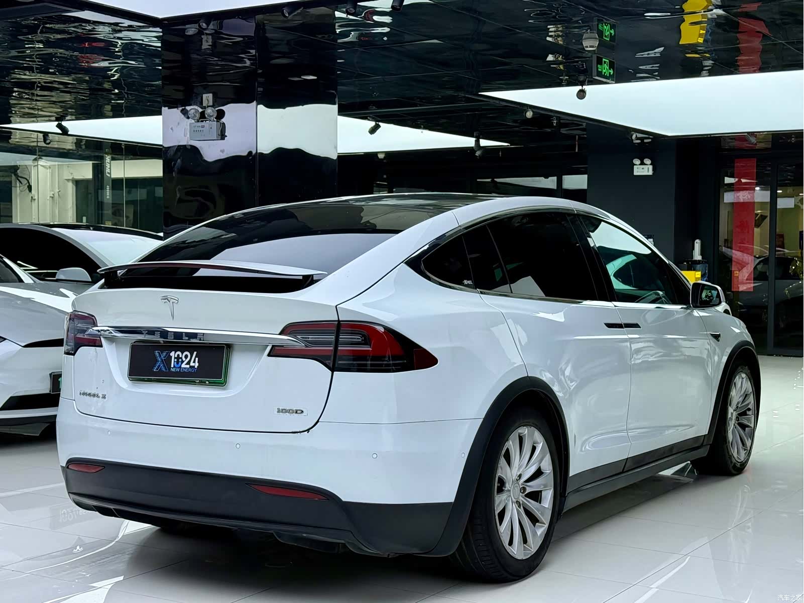 Tesla Model X, 2018 14