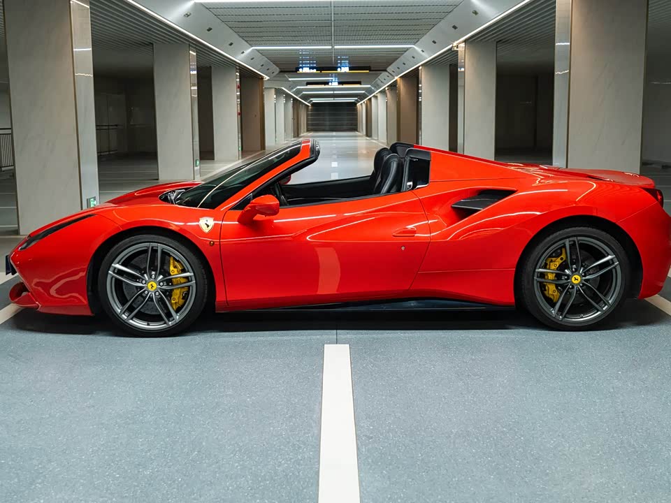 Ferrari 488