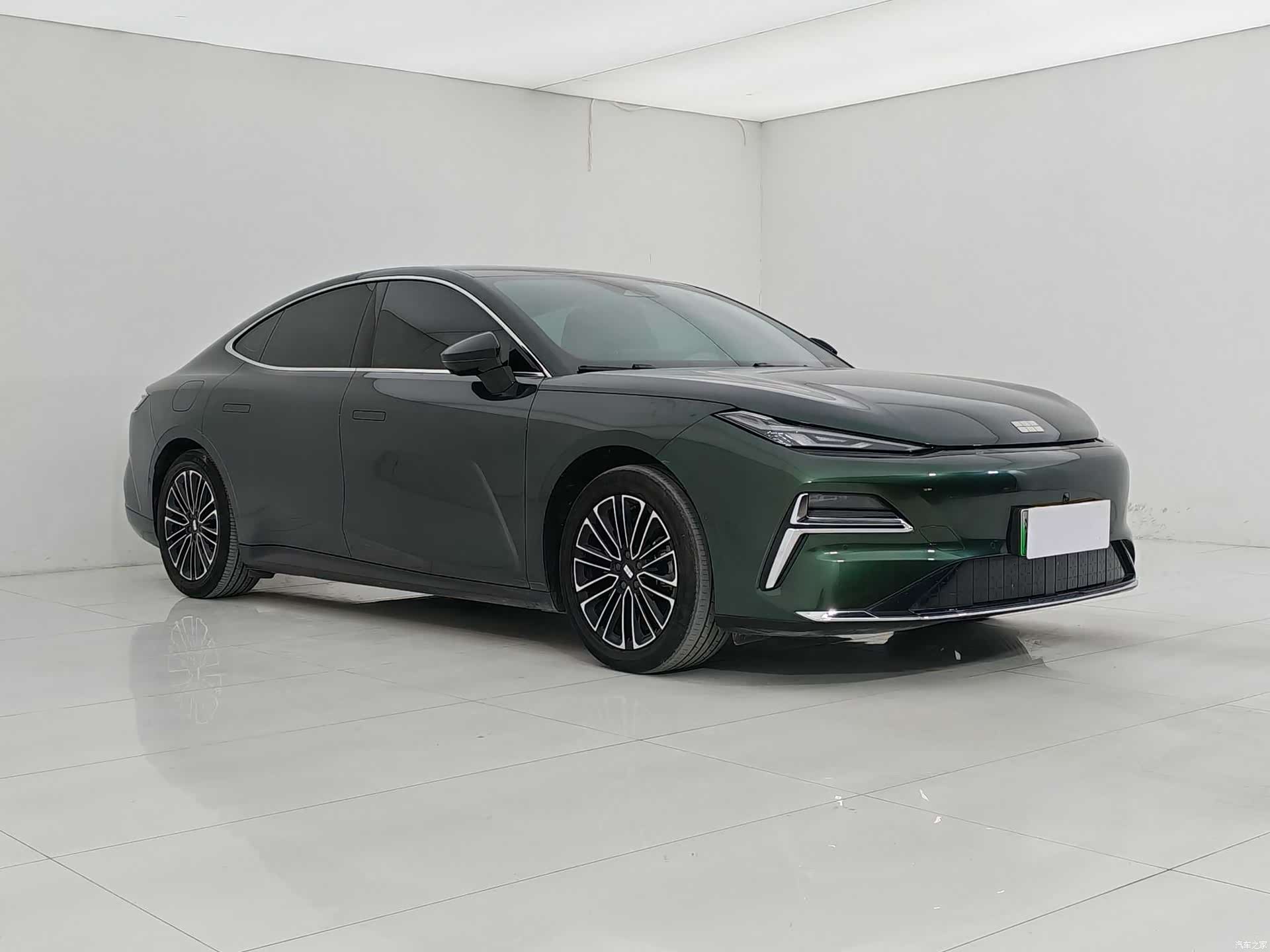 Geely 8, 2025 9