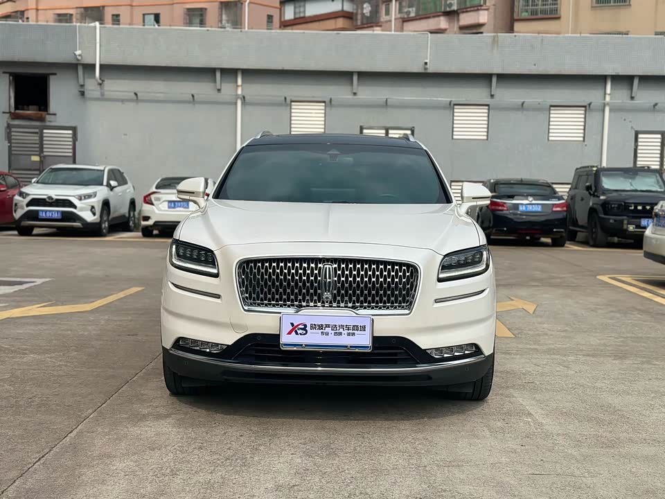 Lincoln Navigator