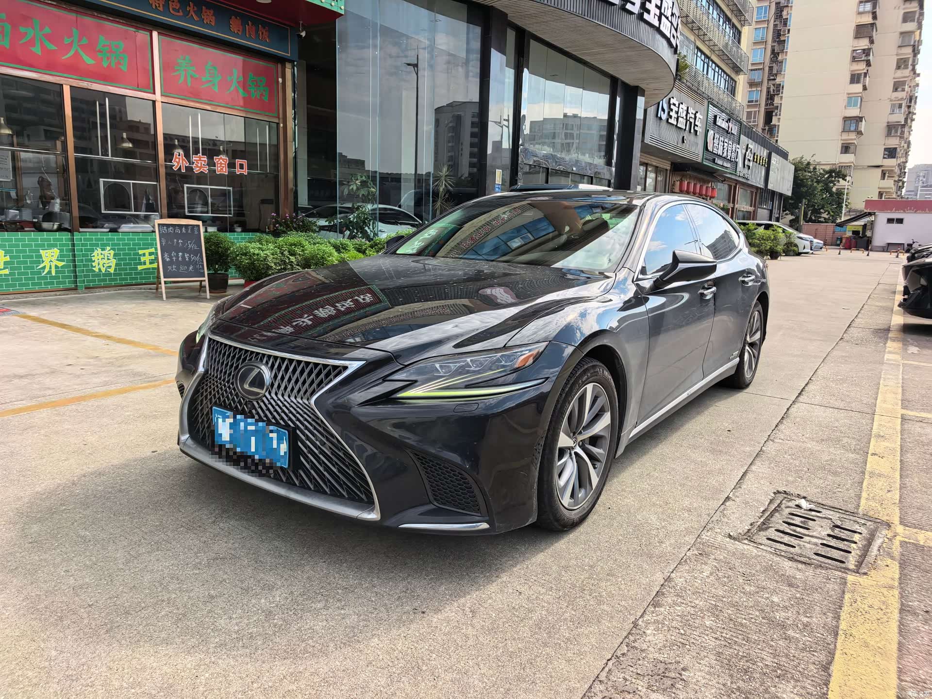 Lexus LS, 2019 1