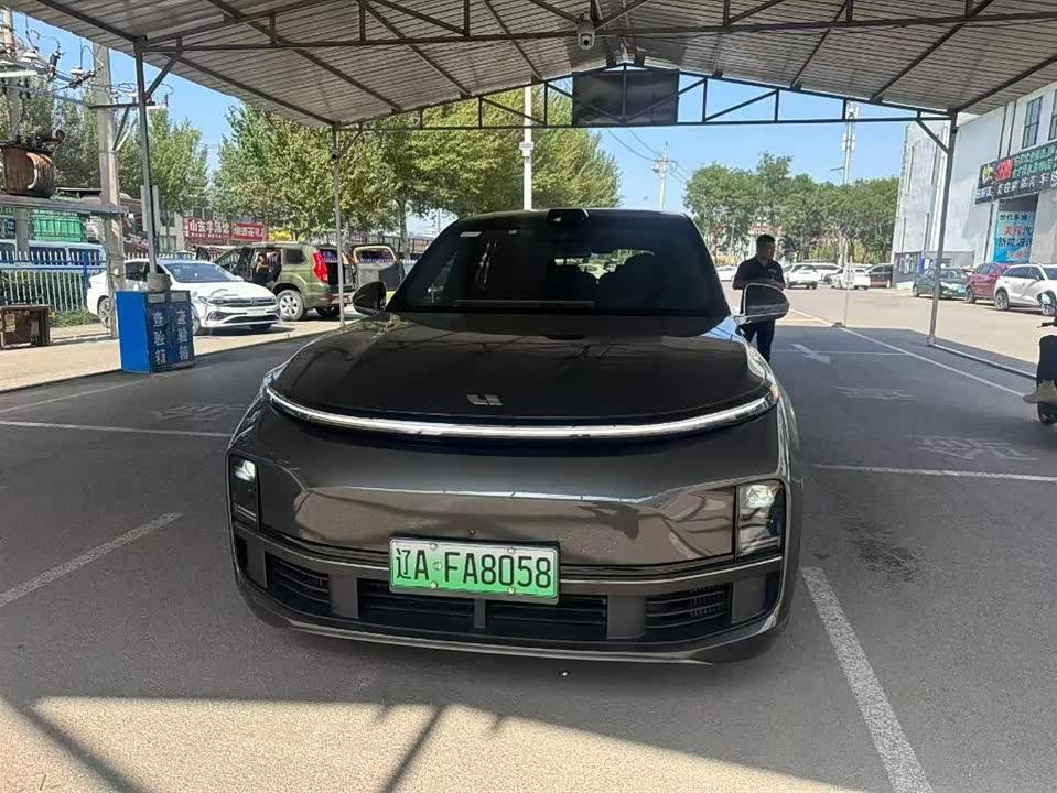 Li Auto Ideal L8