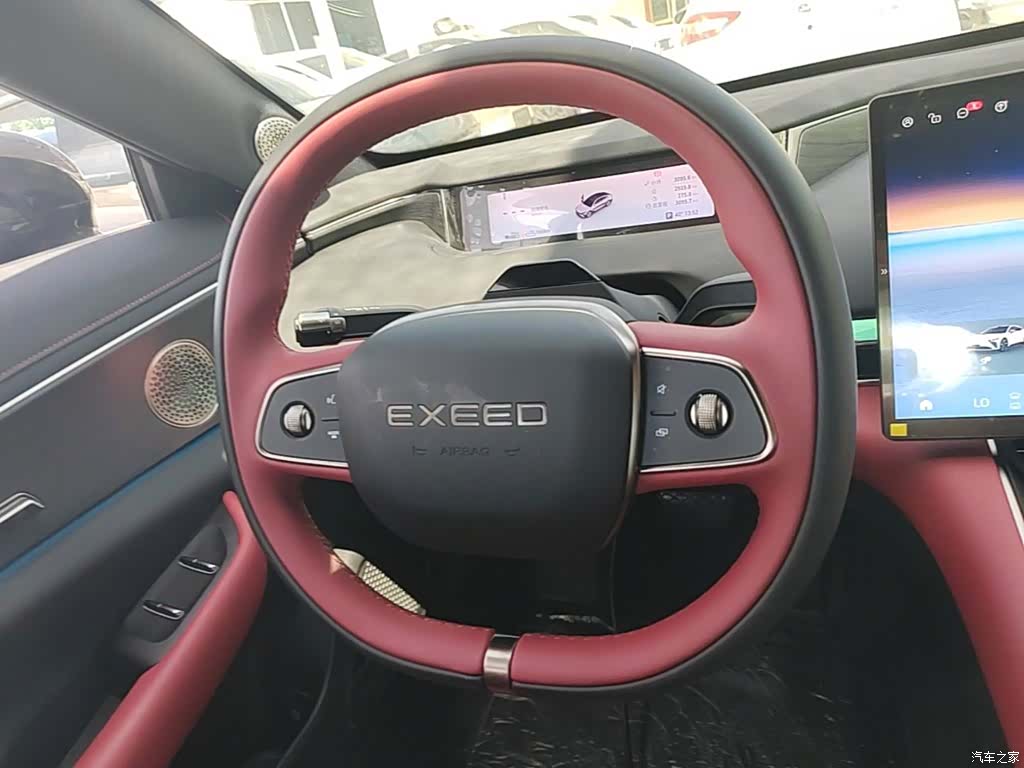 Exeed ES, 2026 11