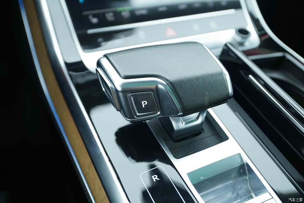 Audi Q7, 2021 9