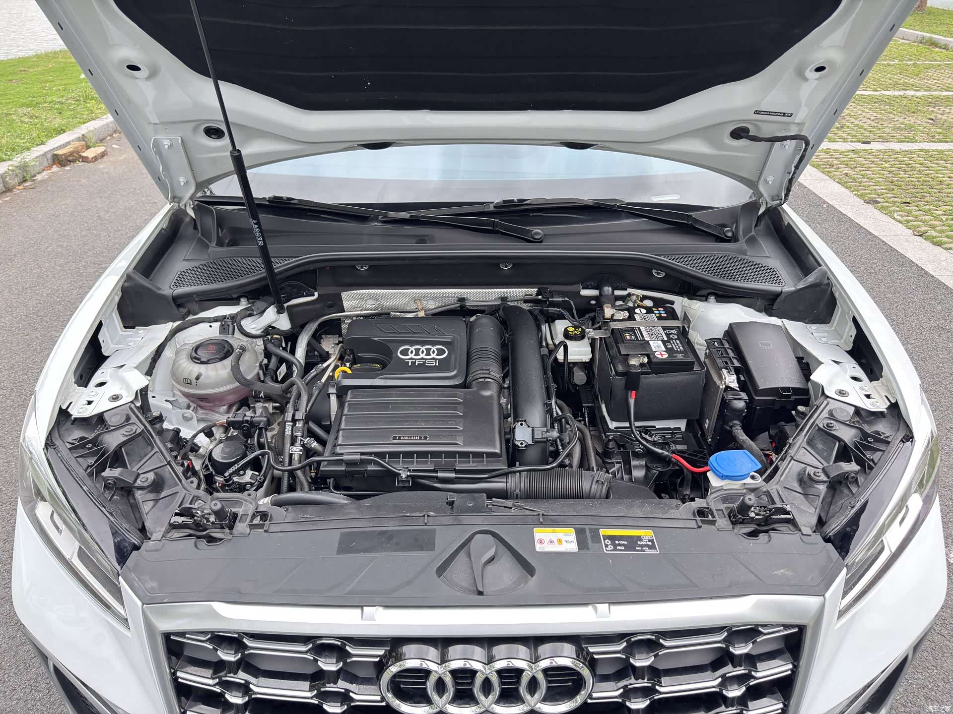 Audi Q2L, 2023 24