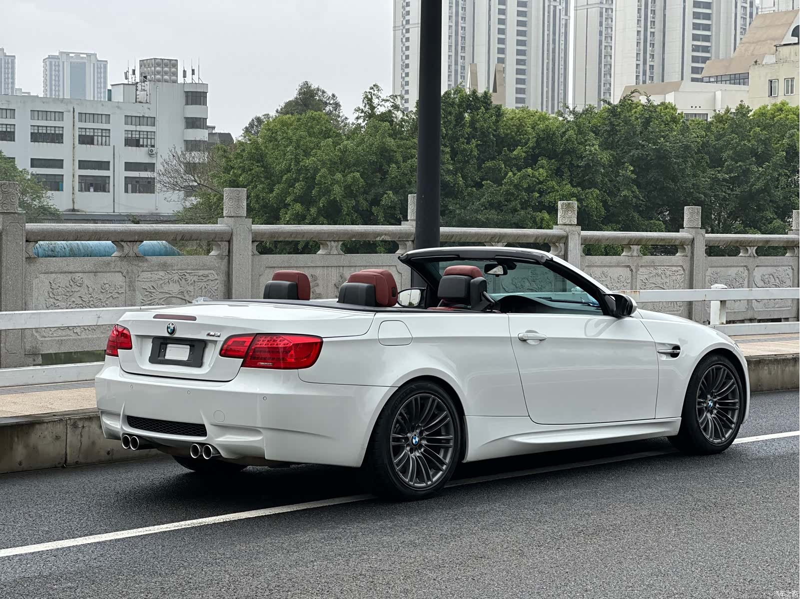 BMW M3, 2011 26