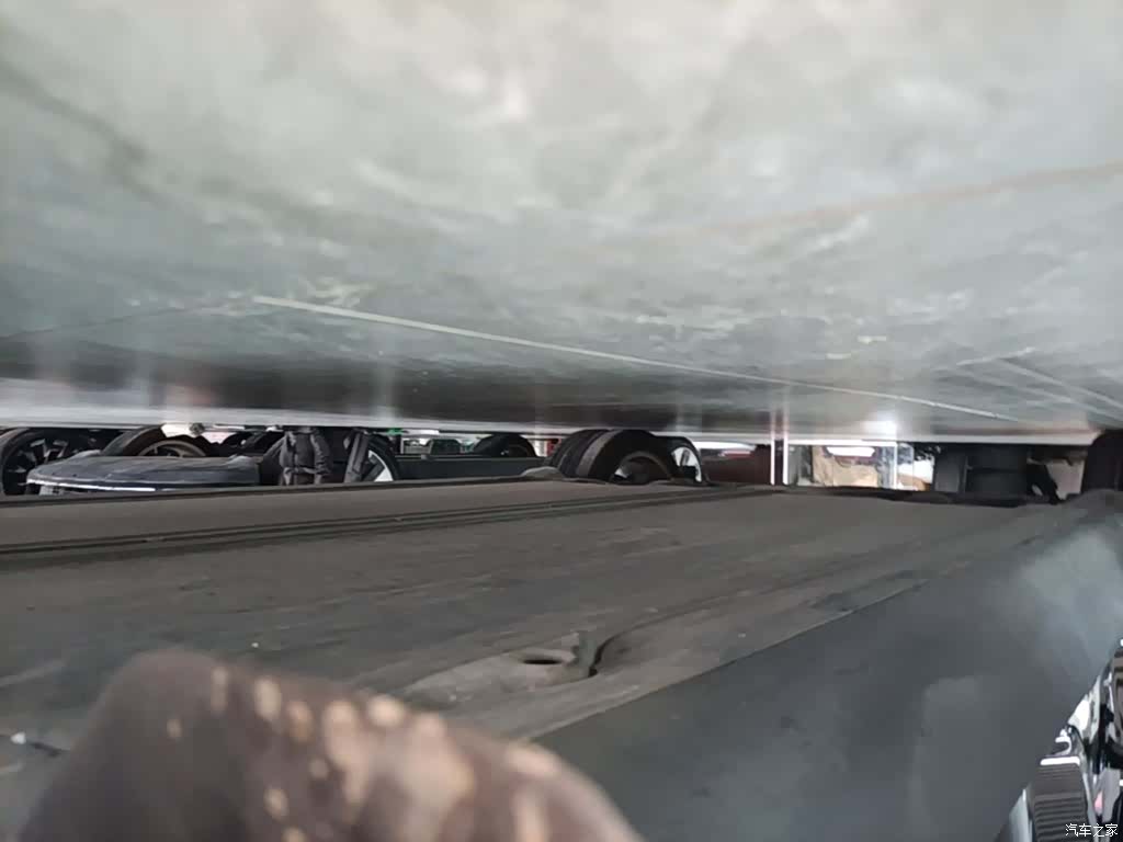 Tesla Model Y, 2022 21