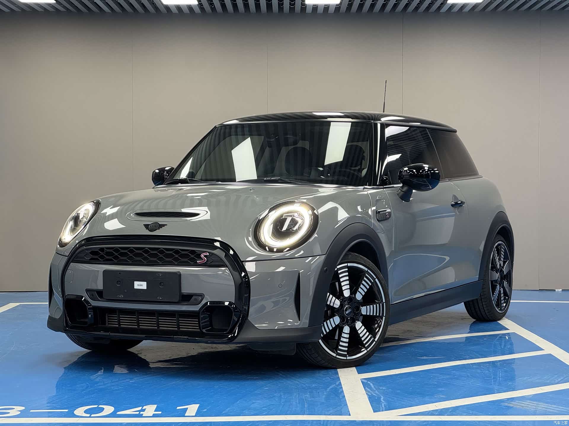 Mini Cooper, 2023 1