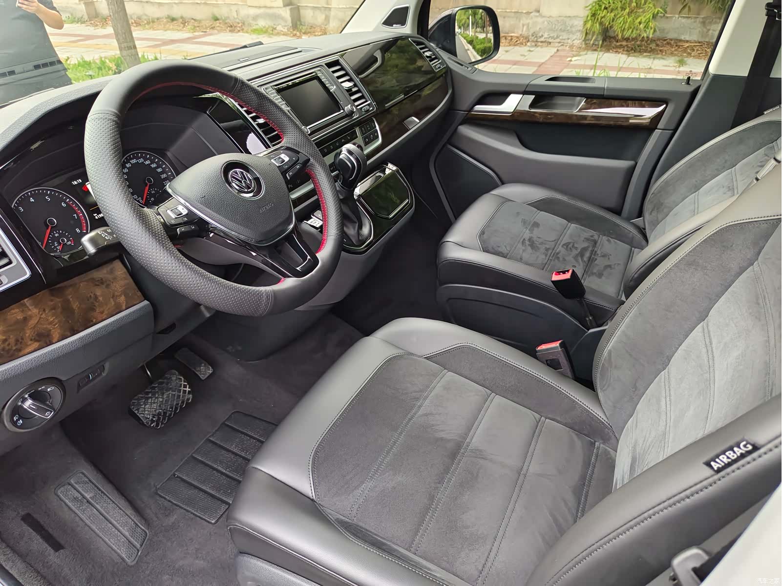 Volkswagen 7, 2019 23