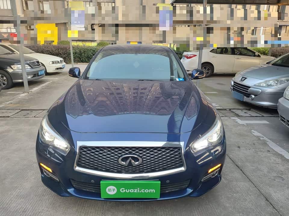 Infiniti Q50L