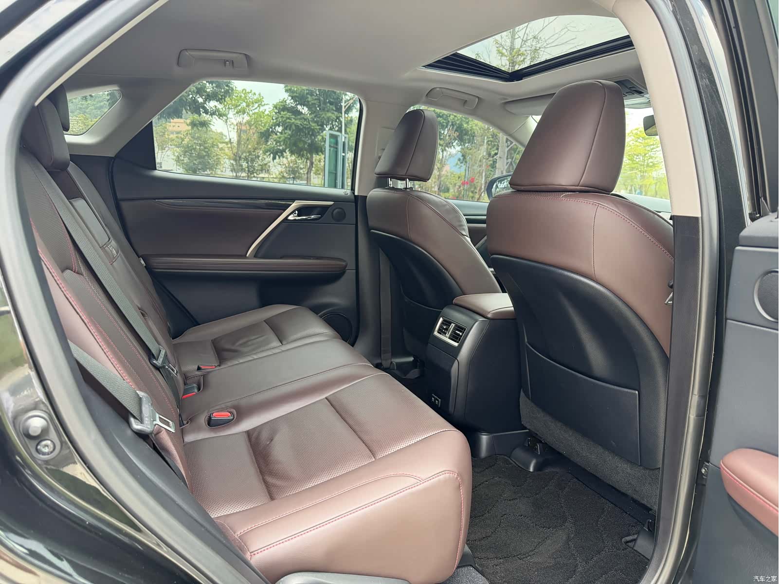 Lexus RX, 2022 14