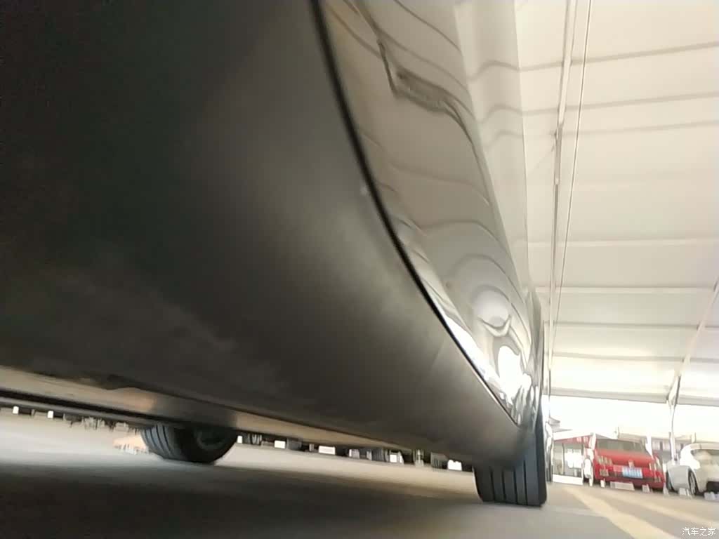 Tesla Model Y, 2023 18