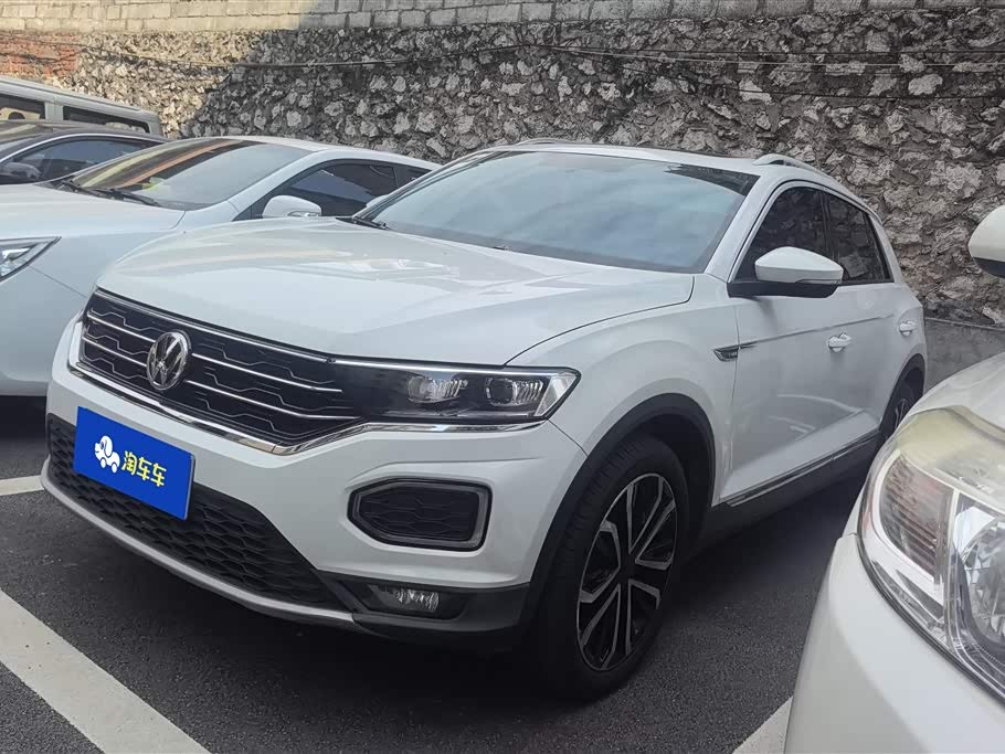 Volkswagen T-ROC exploring Songs
