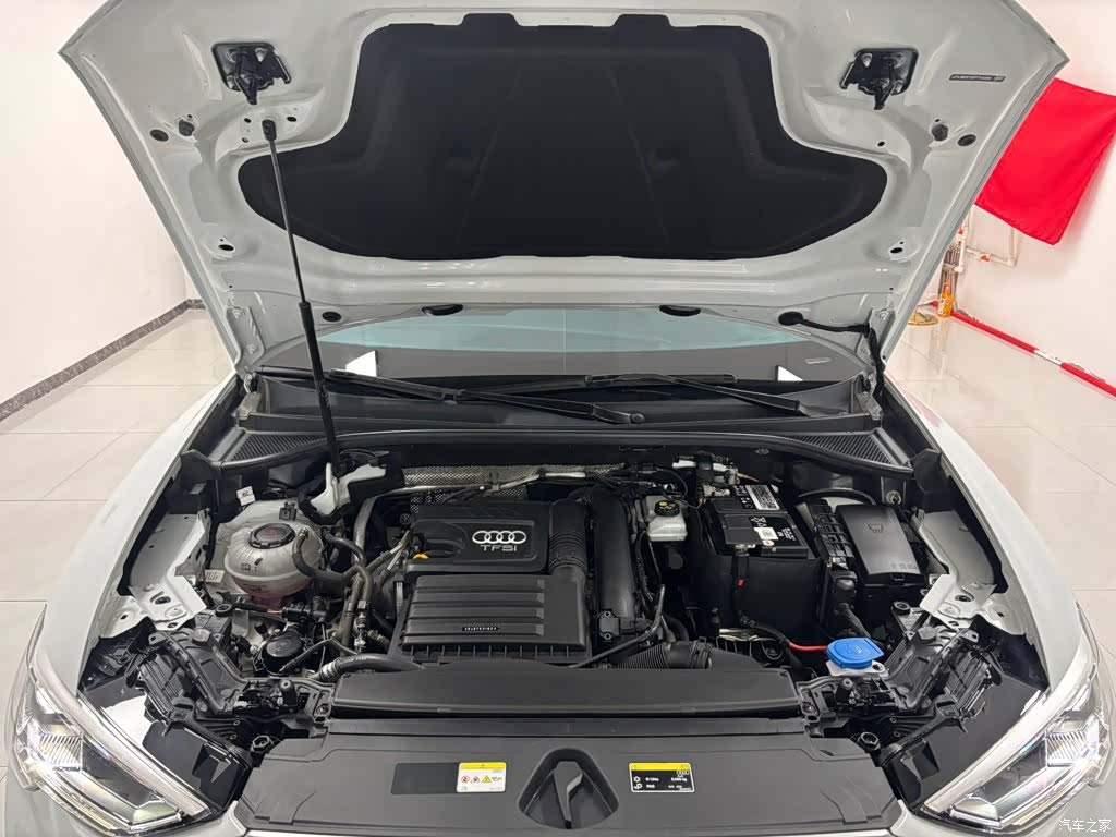 Audi Q3, 2023 13
