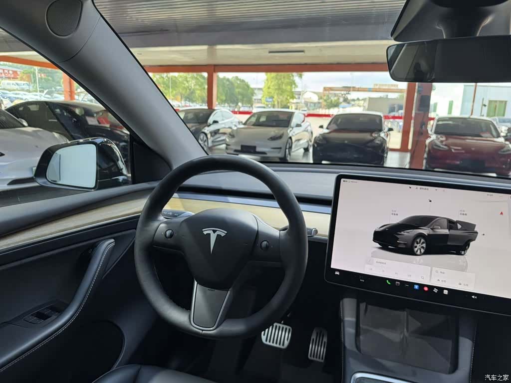Tesla Model Y, 2022 11