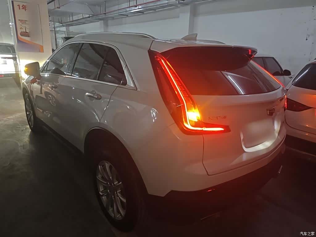 Cadillac XT4, 2023 все фото