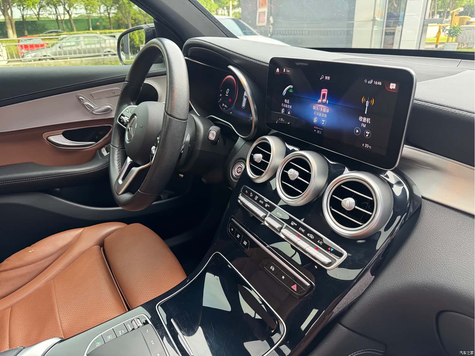 Mercedes-Benz GLC, 2020 13