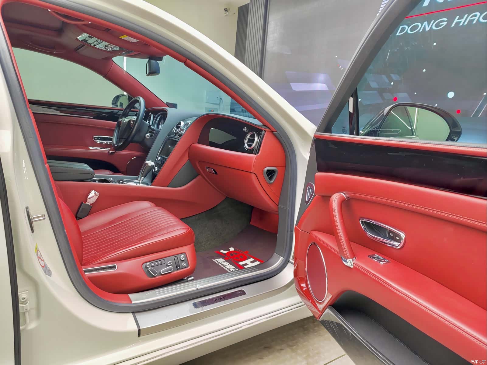 Bentley Flying Spur, 2018 12