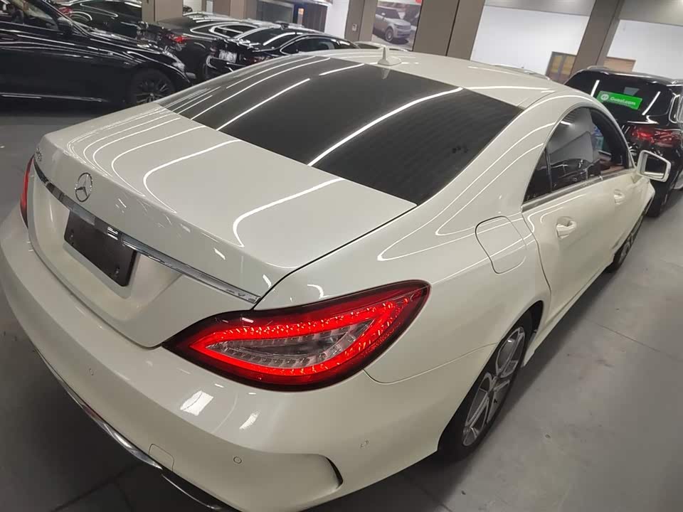 Mercedes-Benz CLS