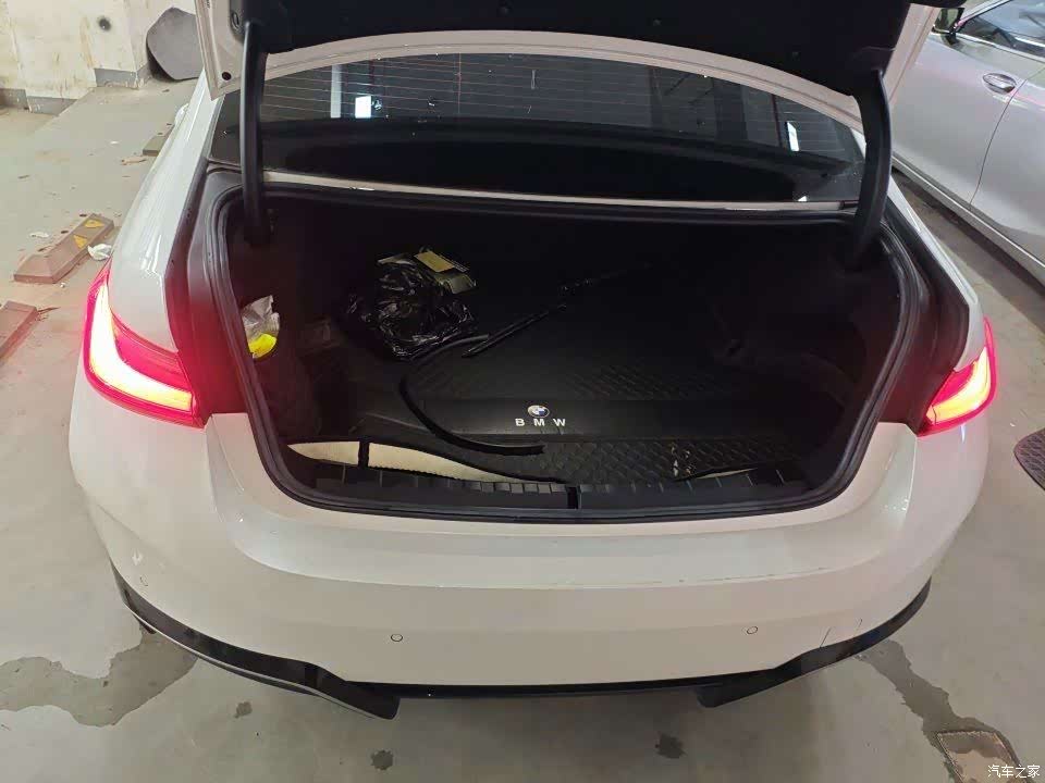 BMW i3, 2024 8